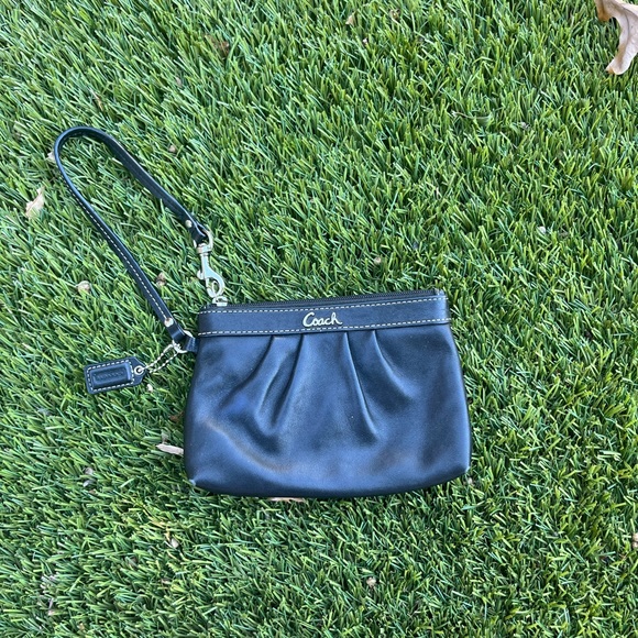 COACH Black wristlet Wallet - Picture 1 of 7